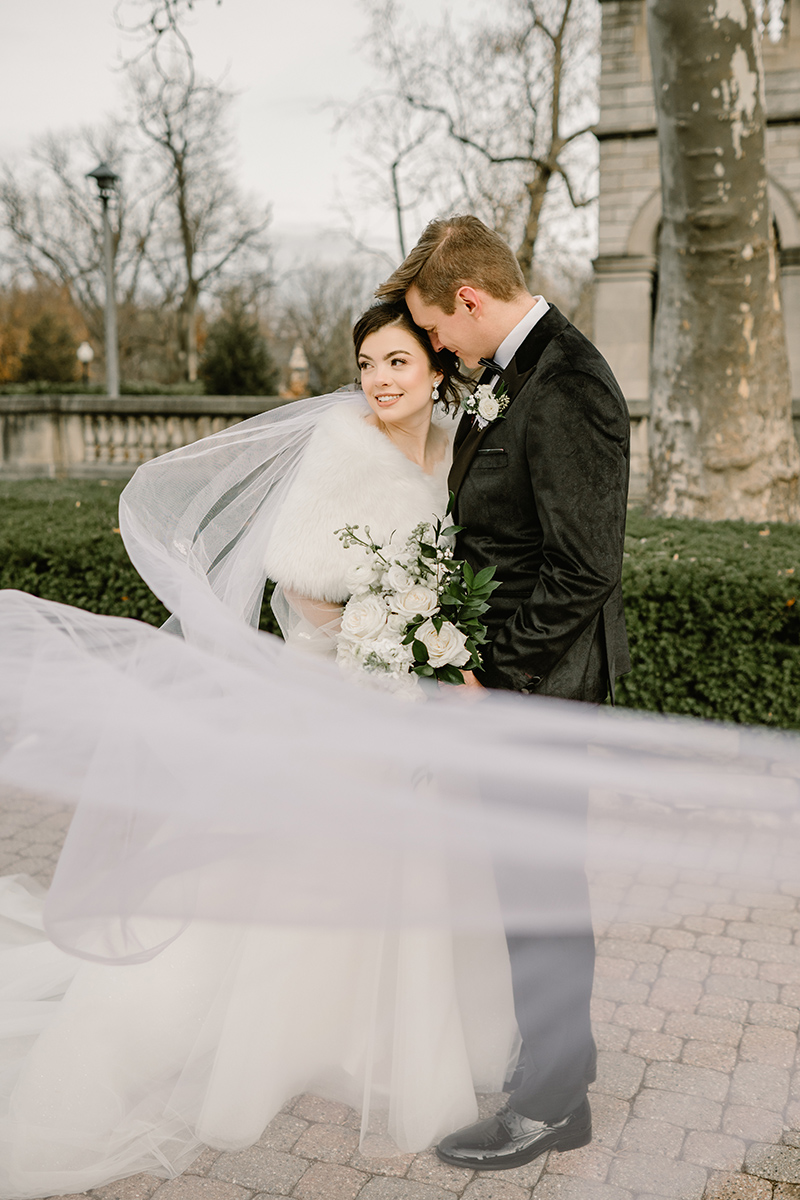 Bride and Groom at Willistead Manor in Walkerville