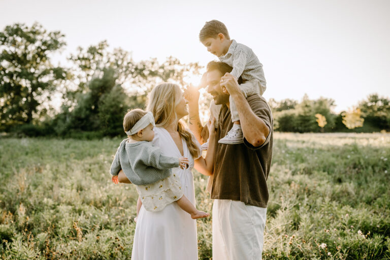 Windsor family photographer captures family in the golden summer light